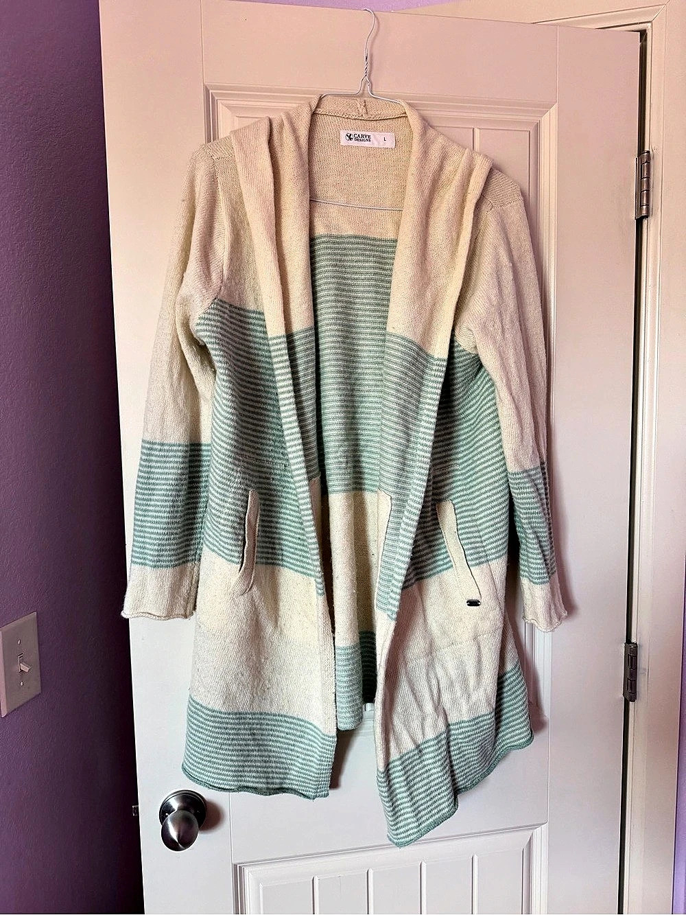 Carve Designs Durango Sweater Color Block Hooded Large